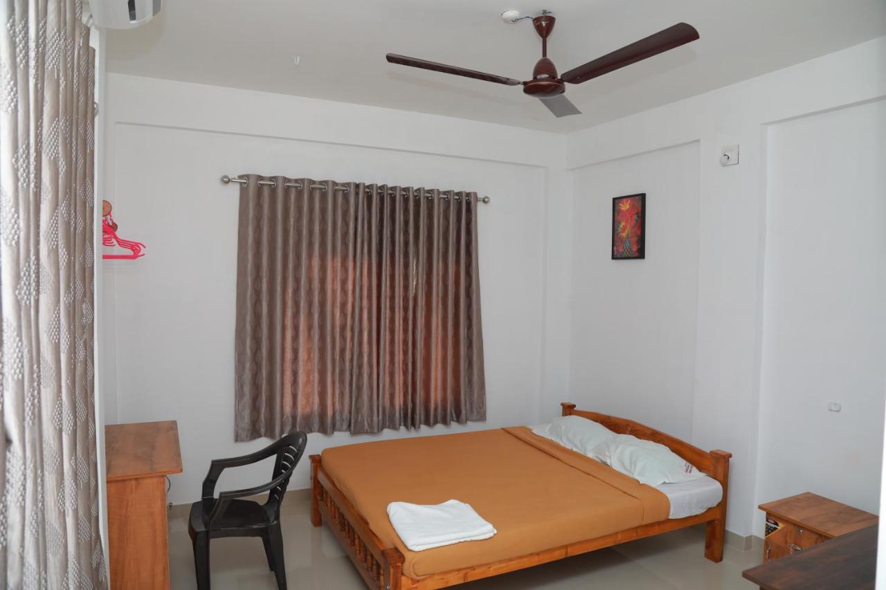 Sivaranjini Tourist Villa กูรูวาเยอร์ ภายนอก รูปภาพ