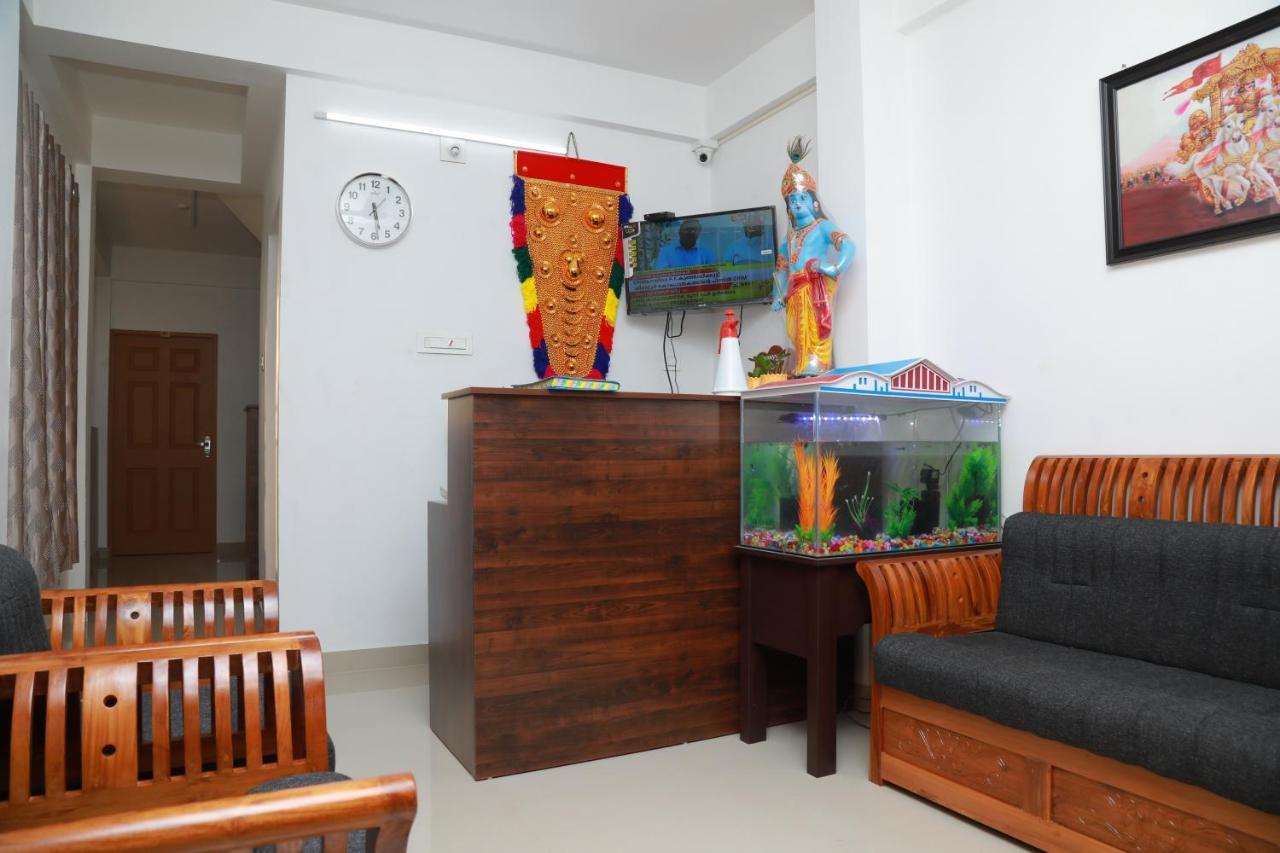 Sivaranjini Tourist Villa กูรูวาเยอร์ ภายนอก รูปภาพ